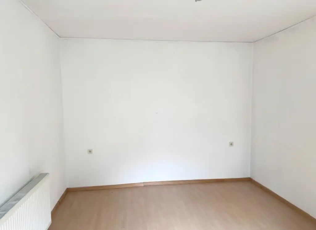 Bewilligtes Altbauprojekt mit Dachausbau direkt am Rochusmarkt