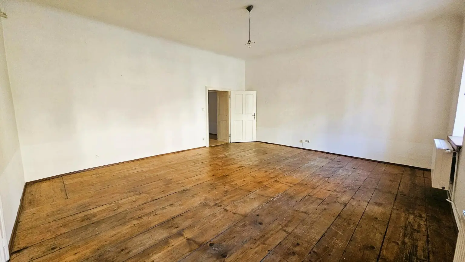 Charmante, günstige Altbauwohnung mit großem Garten im Herzen von Graz