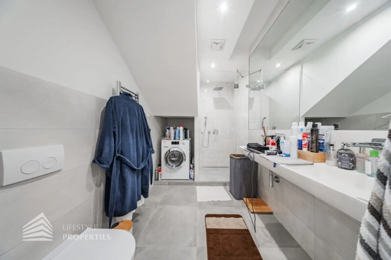 Moderne 4-Zimmer Maisonettewohnung mit Terrasse, Nähe Stephansplatz by Lifestyle Properties