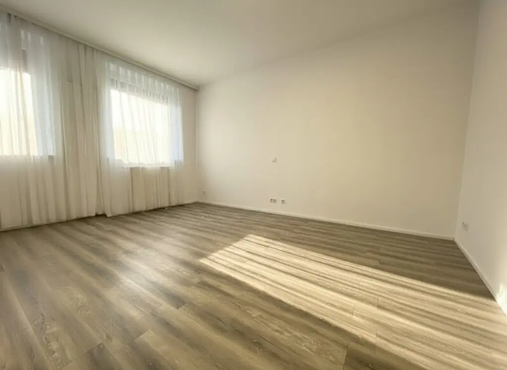 Einziehen & wohlfühlen: Stilvolle 3-Zimmer-Wohnung mit Loggia