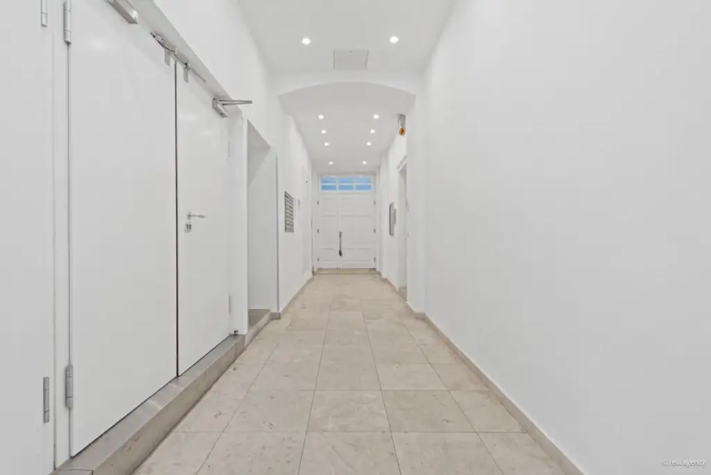 Luxuriöse, komplett möblierte Designerwohnung mit Balkon in Bestlage Döbling – barrierefrei & bezugsfertig