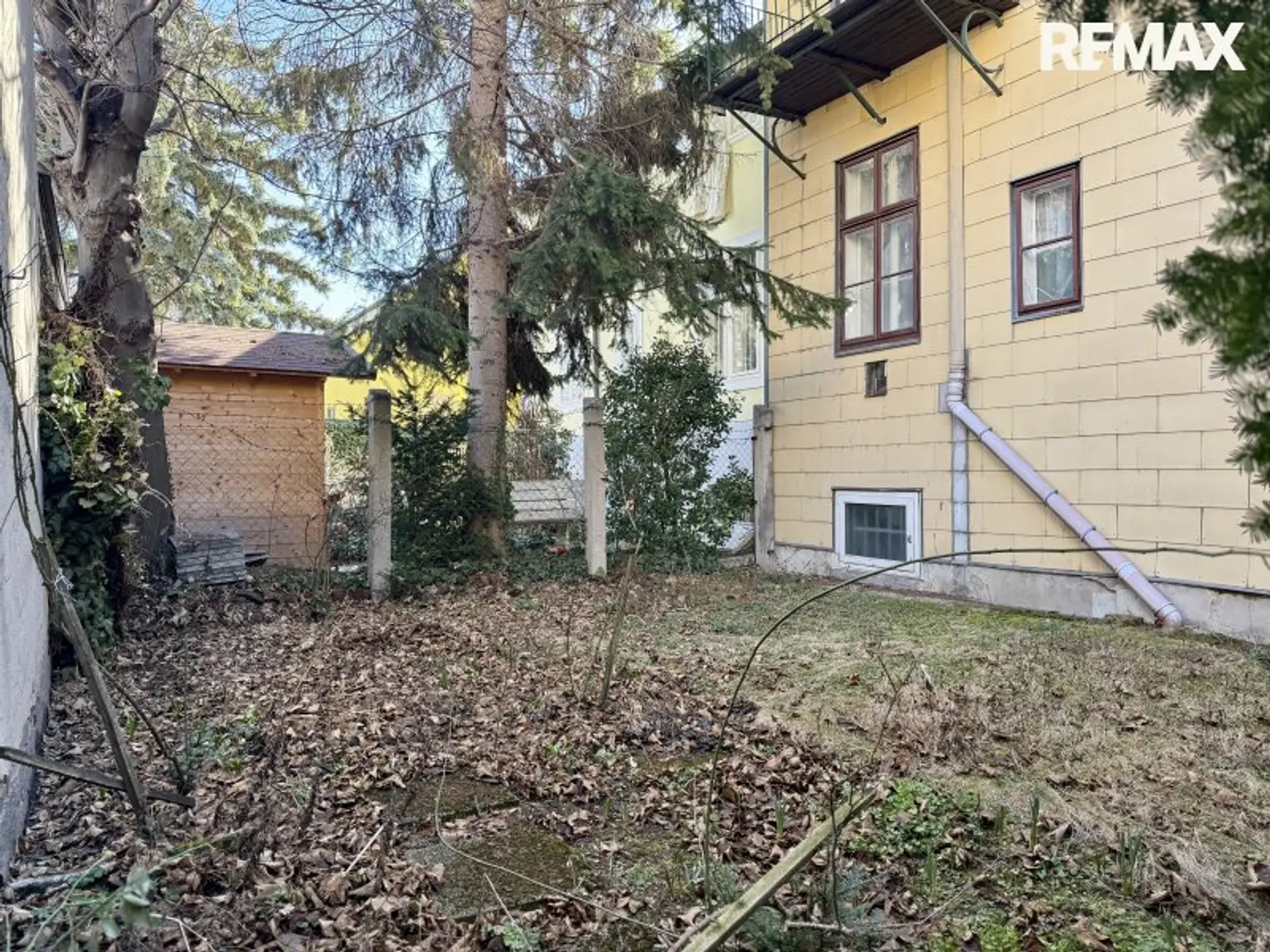 Zeitwandel - Mehrparteienhaus mit Entwicklungspotenzial in Wiener Neustadt!
