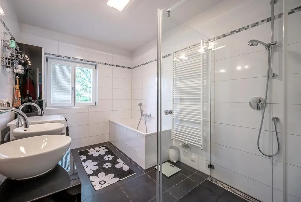 Seltene Gelegenheit in Döbling! Zentrales Luxus-Penthouse mit vier Dachterrassen und Pool
