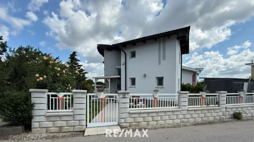 Absolute Ruhelage/Haus mit wunderschönem Garten!