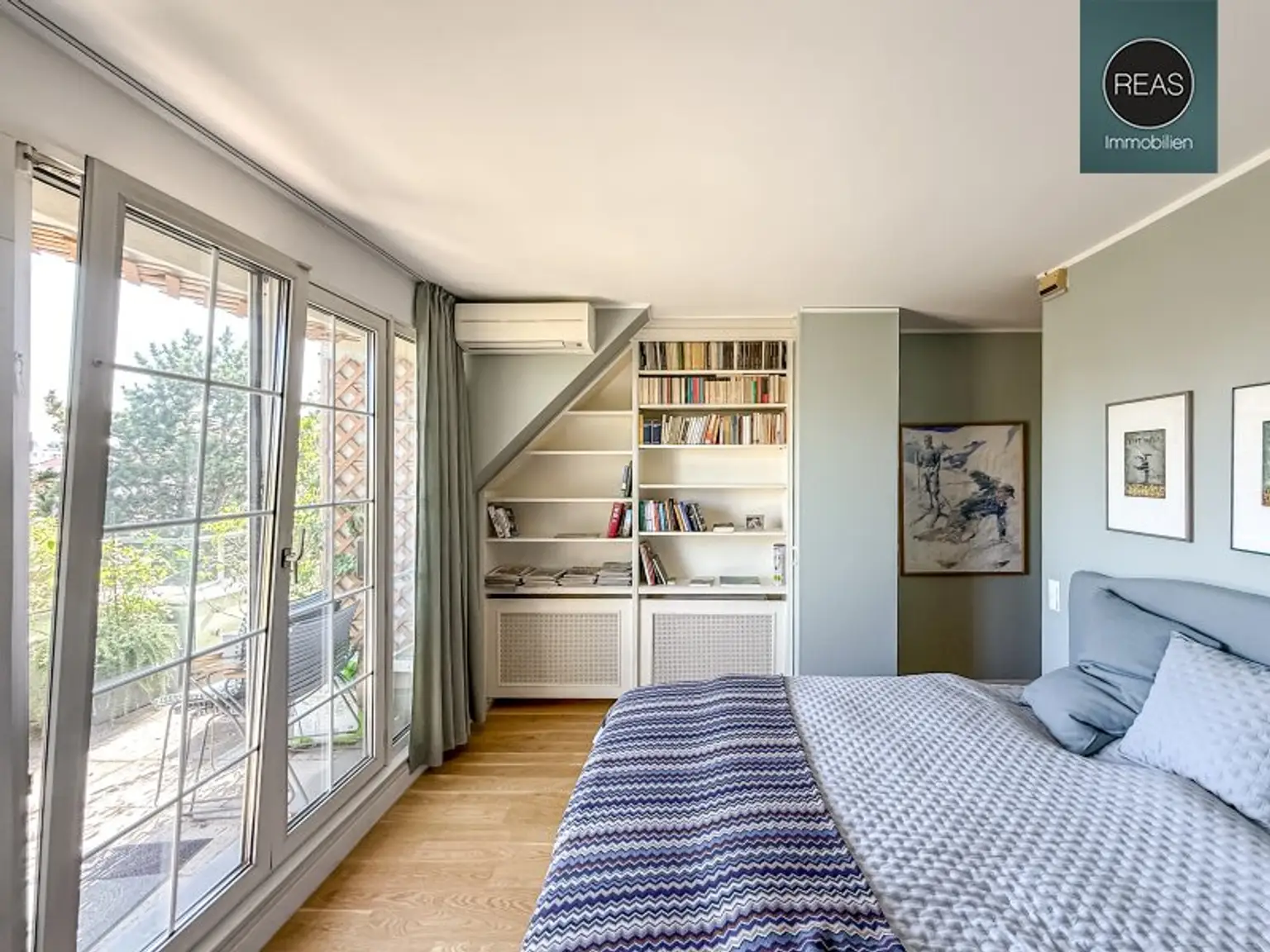 Döblinger Cottage ! Klimatisiertes Luxus - Dachgeschoss - Apartment mit 2 Terrassen! Garage verfügbar!