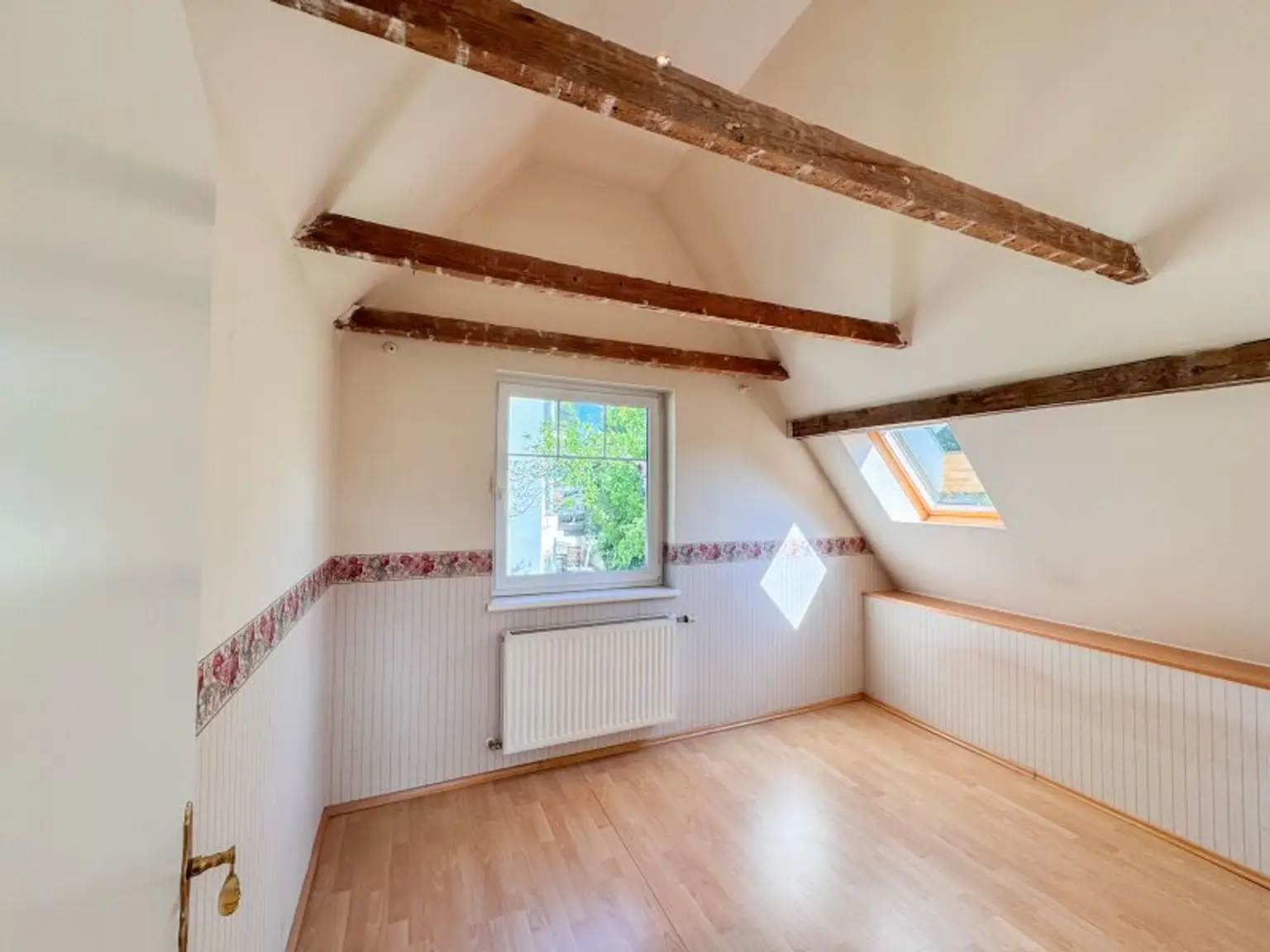 Traumlage am Wolfersberg – Einfamilienhaus mit unverbaubarem Weitblick