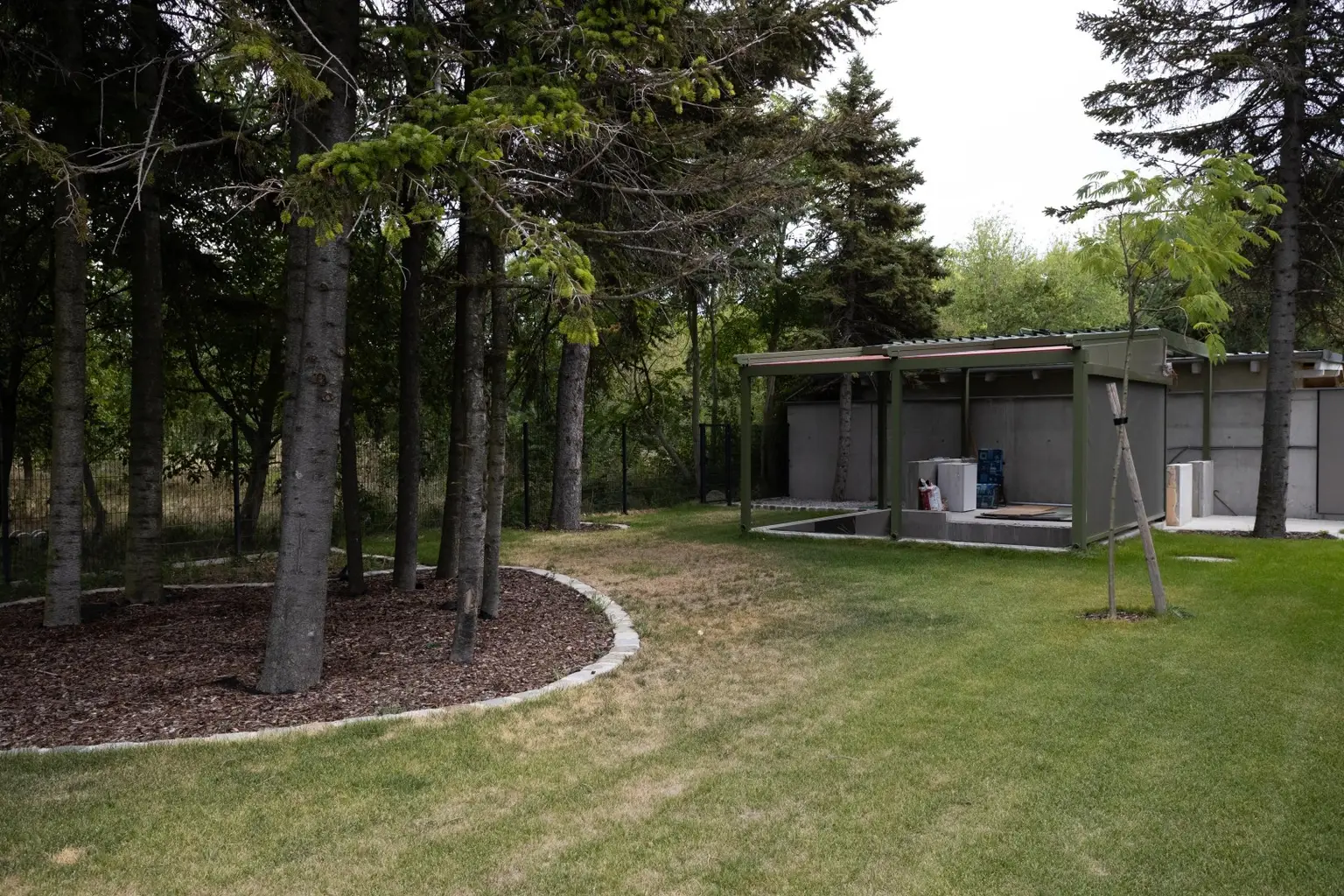 "Penthouse mit Sauna, Pools und eigenen Aufzug"