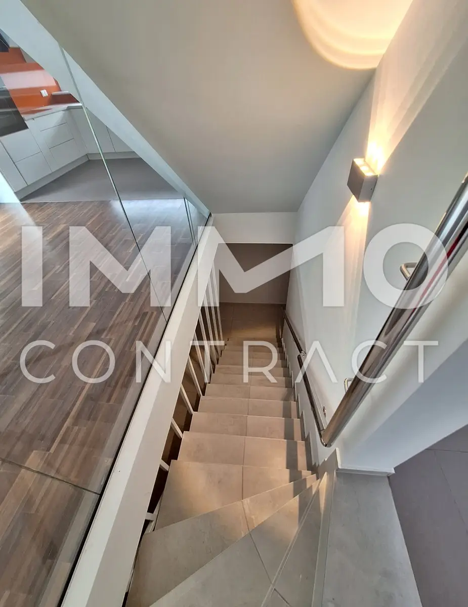 Modern Semi-detached House with Garden - UNO CITY - Moderne Doppelhaushälfte mit großzügigem Garten