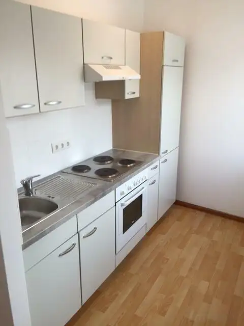 ab sofort - GARCONNIERE in TU Nähe - im 1.OG