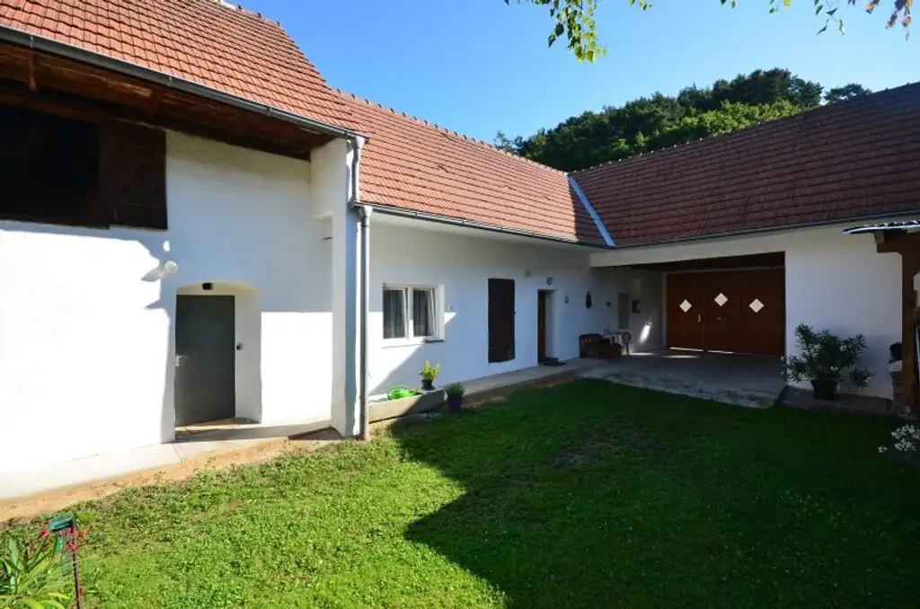 EINFAMILIENHAUS - ehemaliges BAUERNHAUS im Ortsverbund