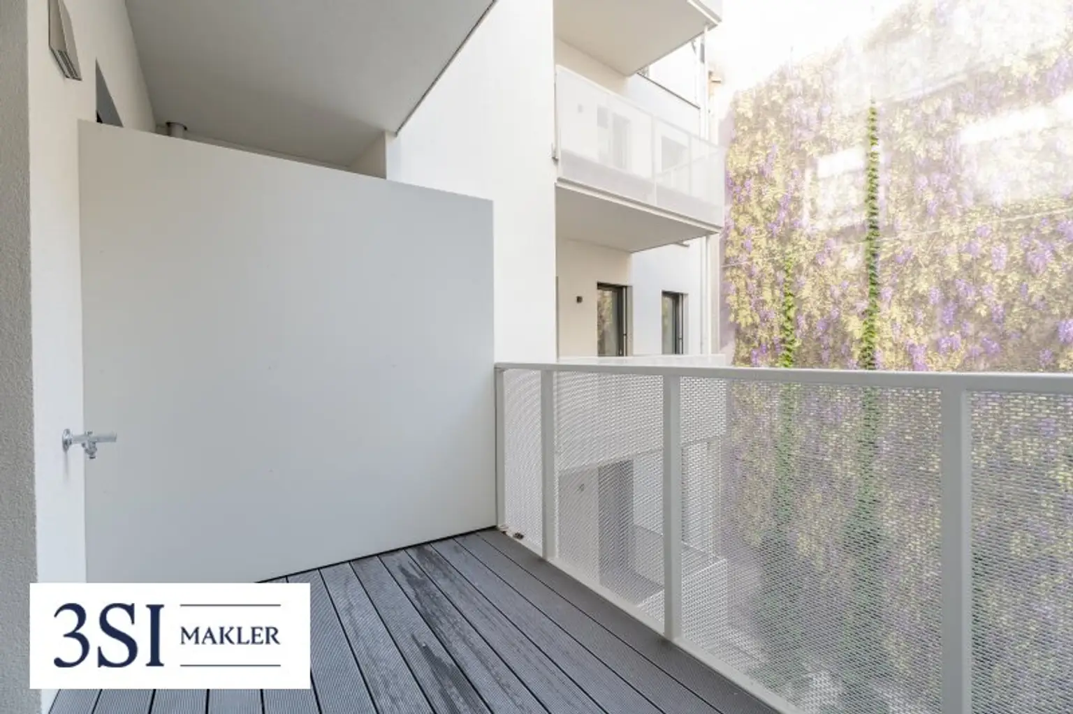 Lichtdurchflutete 2-Zimmer-Wohnung mit Balkon