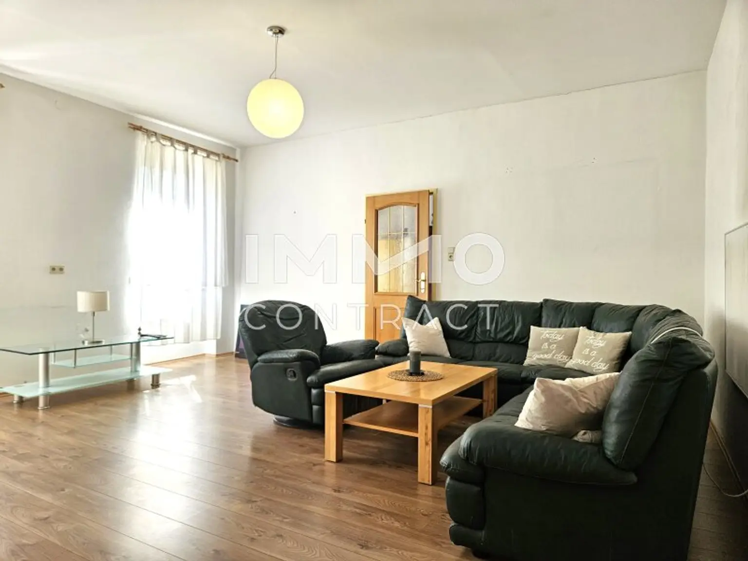 Wohnung im OG - Wohnzimmer