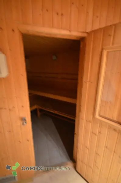 Halle und Lager 425m², 340m², 414m² für Veranstaltungen oder Lager, 2 Gewerbeobjekte nebeneinander mit große Parkplatz, entweder zusammen oder einzeln zu vermieten