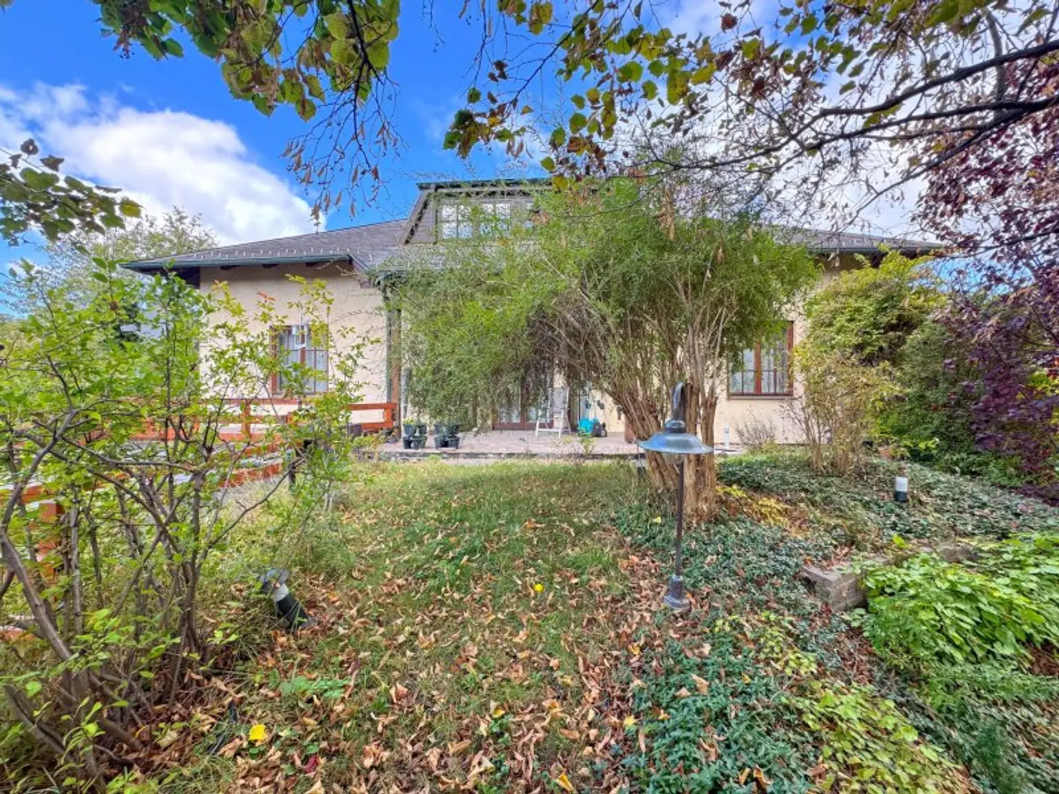 🏡 Großzügiges Einfamilienhaus mit Werkstattkeller, Garage & Terrasse in Stockerau mit Ausbaupotenzial!