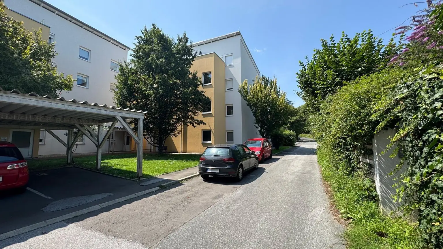 Eigentumswohnung in Ruhelage mit Balkon & Blick ins Grüne I Nähe Uni & Hilmteich