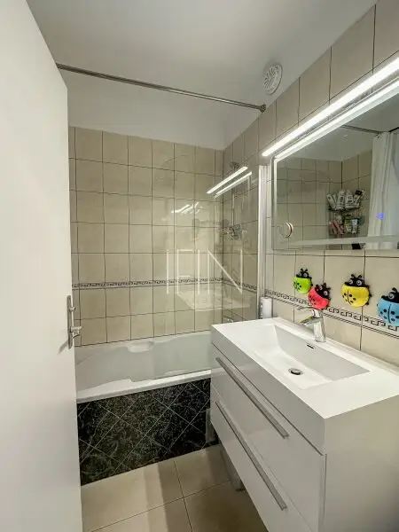 1230 Wien-Mauer: Gartenwohnung mit Pool & 3 Zimmern - sofort bezugsbereit