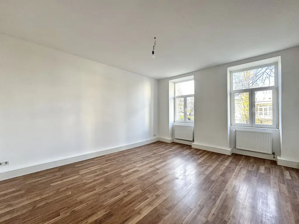 SOMMERAKTION: Stilvoll wohnen im Dritten – helle 3-Zimmer-Eigentumswohnung