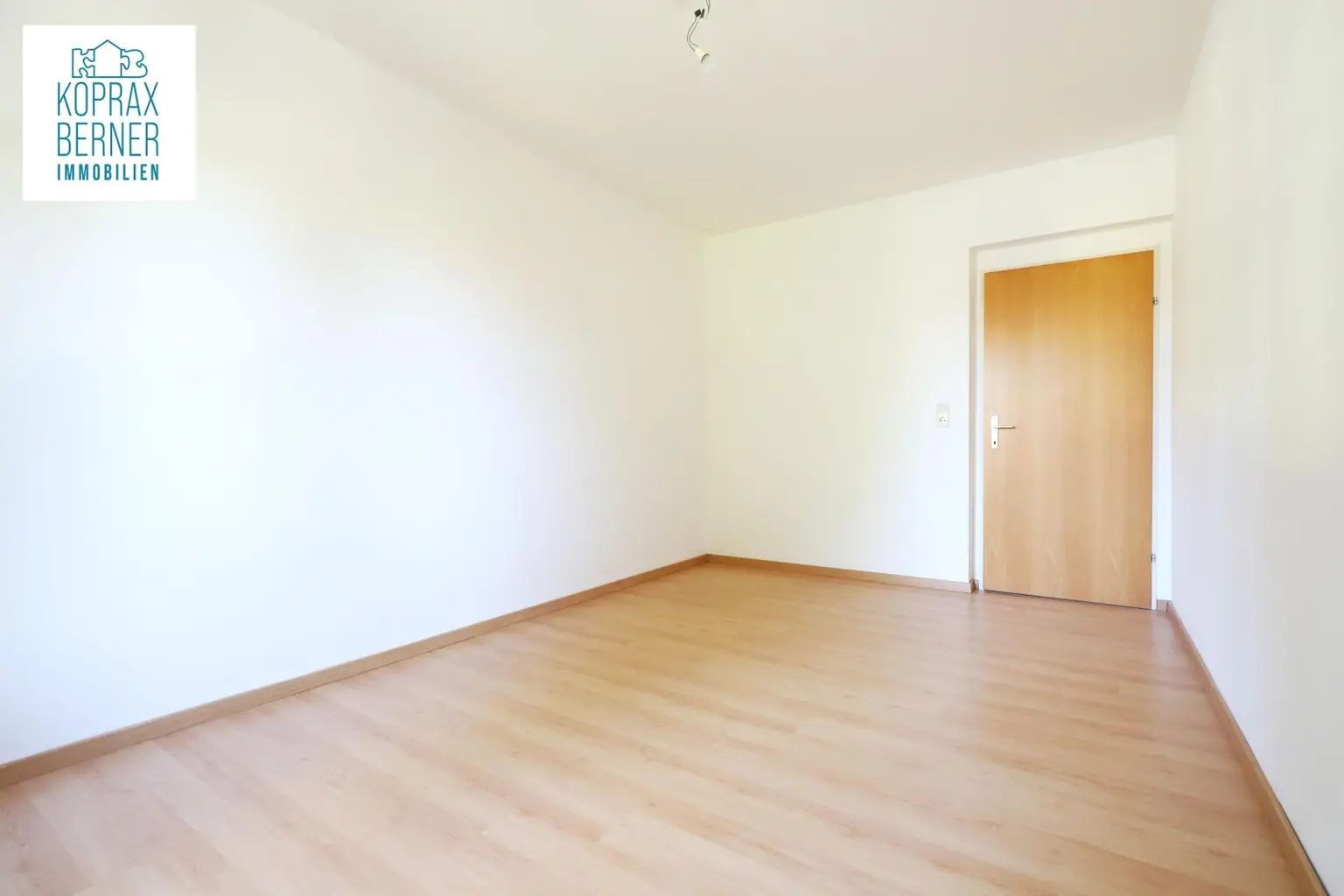 Ruhige Zwei-Zimmer Wohnung inkl. Parkplatz