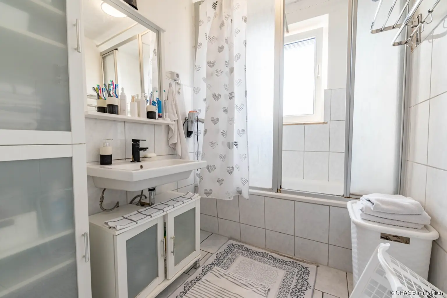 Badezimmer Ansicht 1