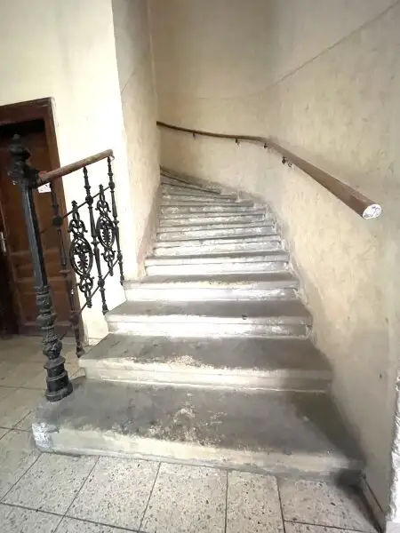 2 Zimmer Altbau-Wohnung mit Potential! im 17. Bezirk!