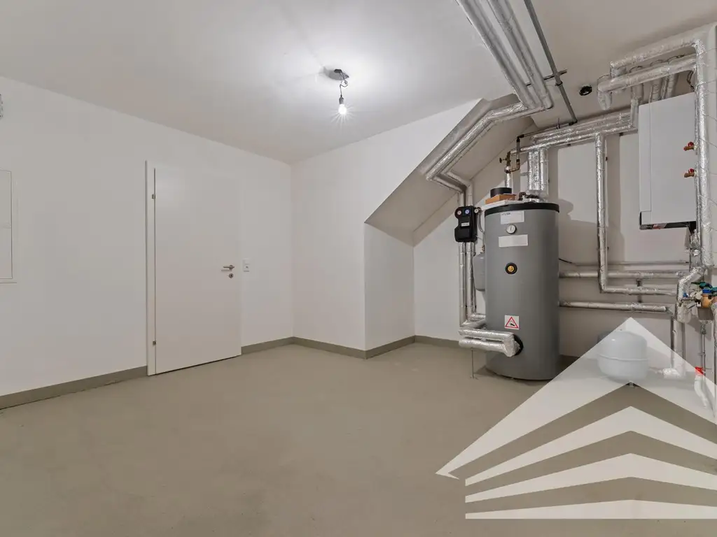 Pichling/Ebelsberg: Unterkellertes Reihenhaus mit Dachterrasse zum Erstbezug!