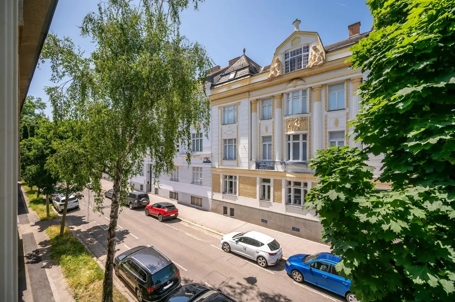 Rarität: Stadt-Villa mit weitläufigem Garten an exklusiver Hietzinger Adresse