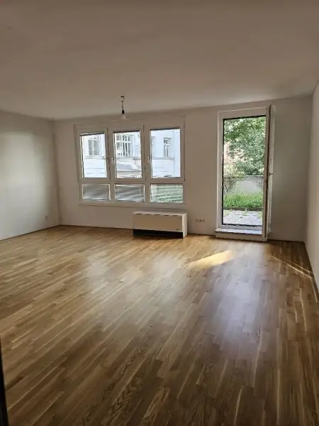 Maisonette mit Terrasse und Garten - Gegenüber Sofiensäle
