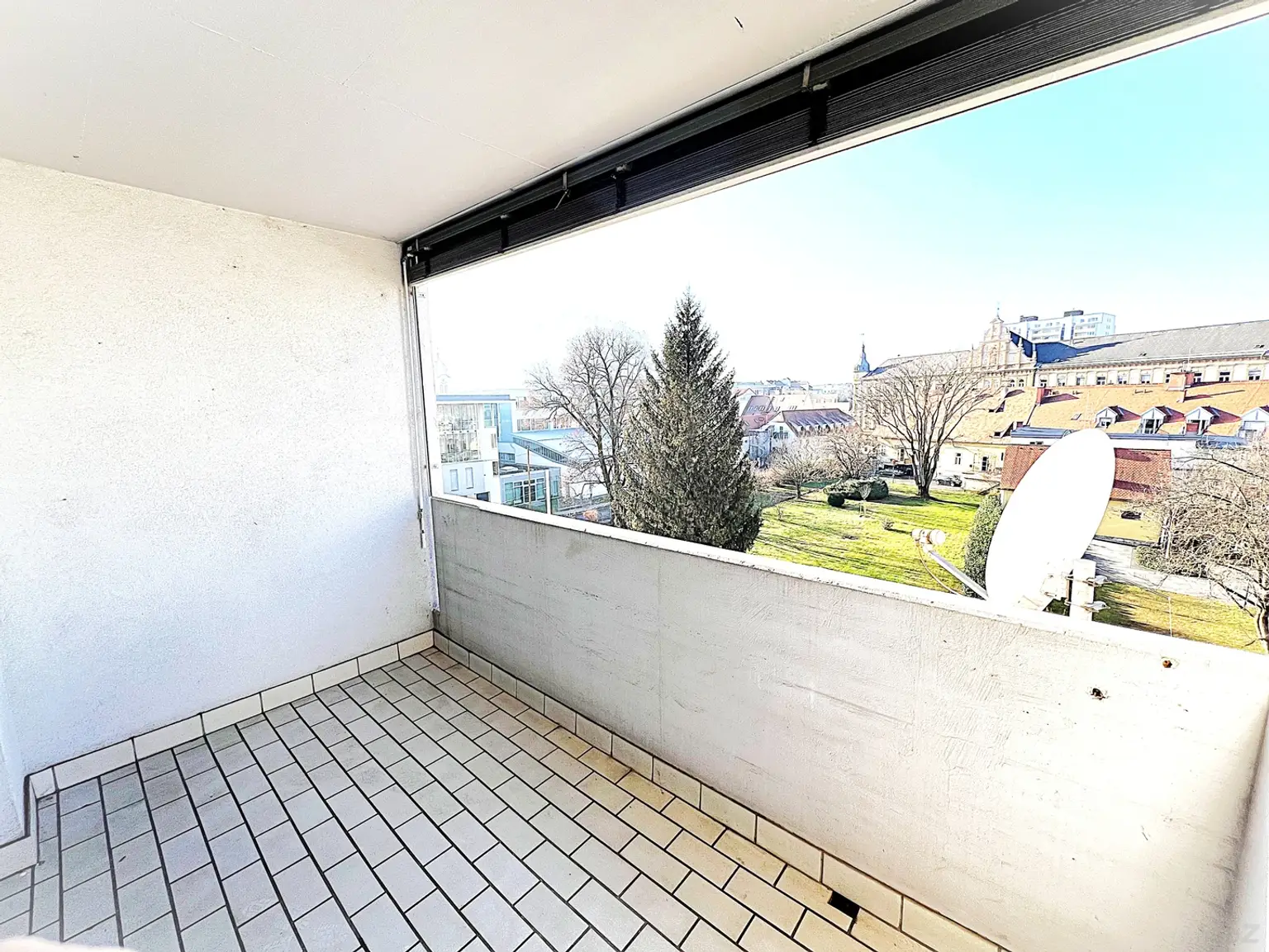 01 Loggia WEST