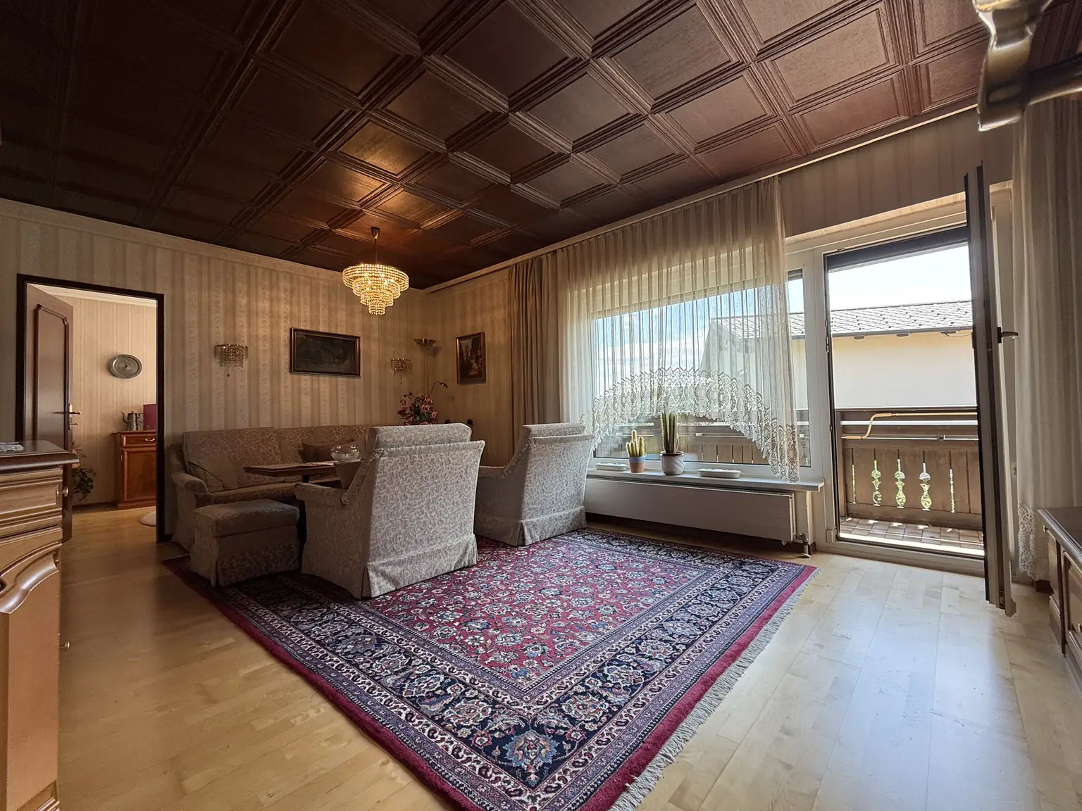 Südwest-Loggia mit Fernblick ins Grüne | Garage und Carport-Stellplatz | Absolute Ruhelage