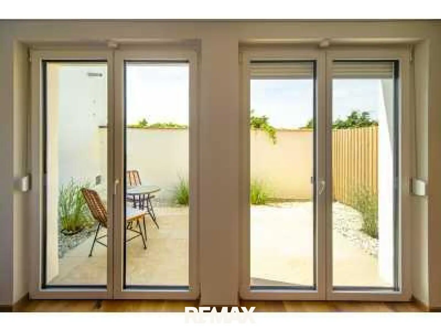 17. Terrassenblick