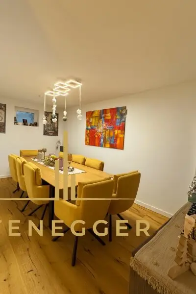 Luxuriöses Einfamilienhaus mit Pool in Kottingbrunn - hochwertig und modern