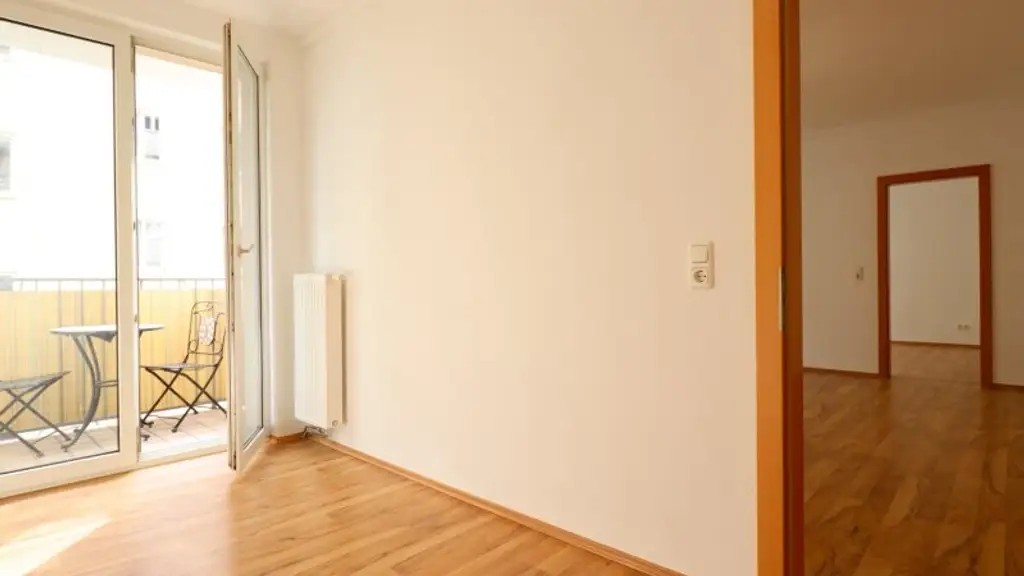 Sonnige 3-Zimmer-Wohnung mit Süd-Balkon im Nibelungenviertel