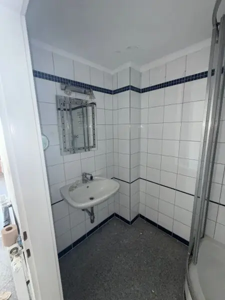 Charmanter Neubau mit modernem Komfort und Klimaanlage!