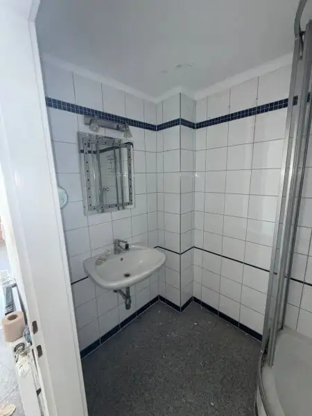Charmanter Neubau mit modernem Komfort und Klimaanlage!
