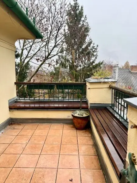 Charmante 147m2 Altbau-Maisonette in Gersthof – 4 Zimmer, Terrasse & idyllischer Allgemeingarten!