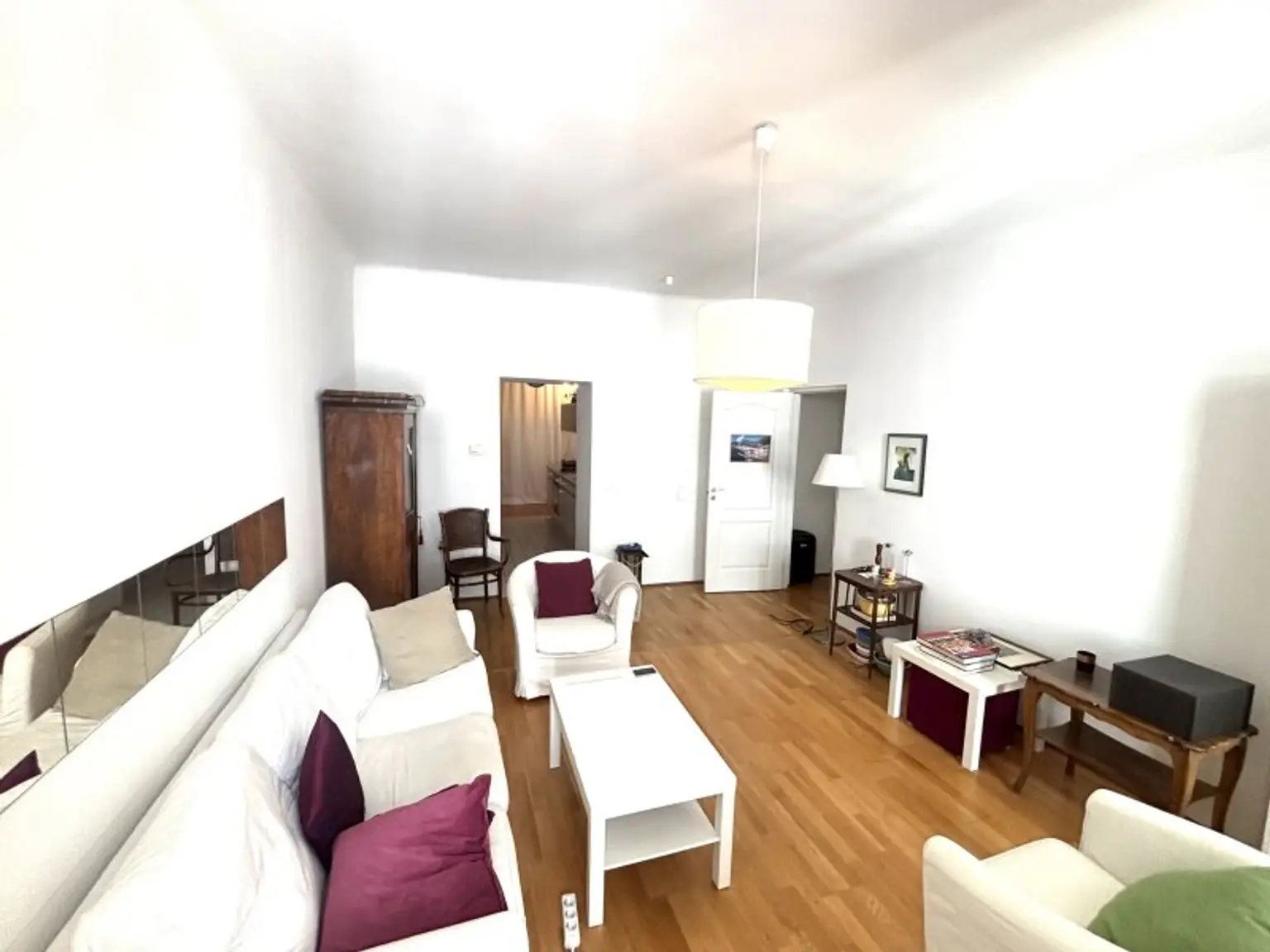 Schöne 3,5 Zimmer Altbauwohnung in zentraler Lage