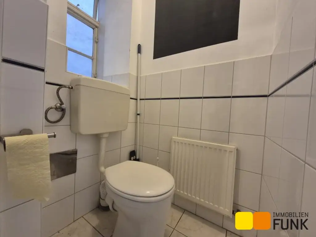 Sanierungsobjekt, 2 Zimmer in guter Lage