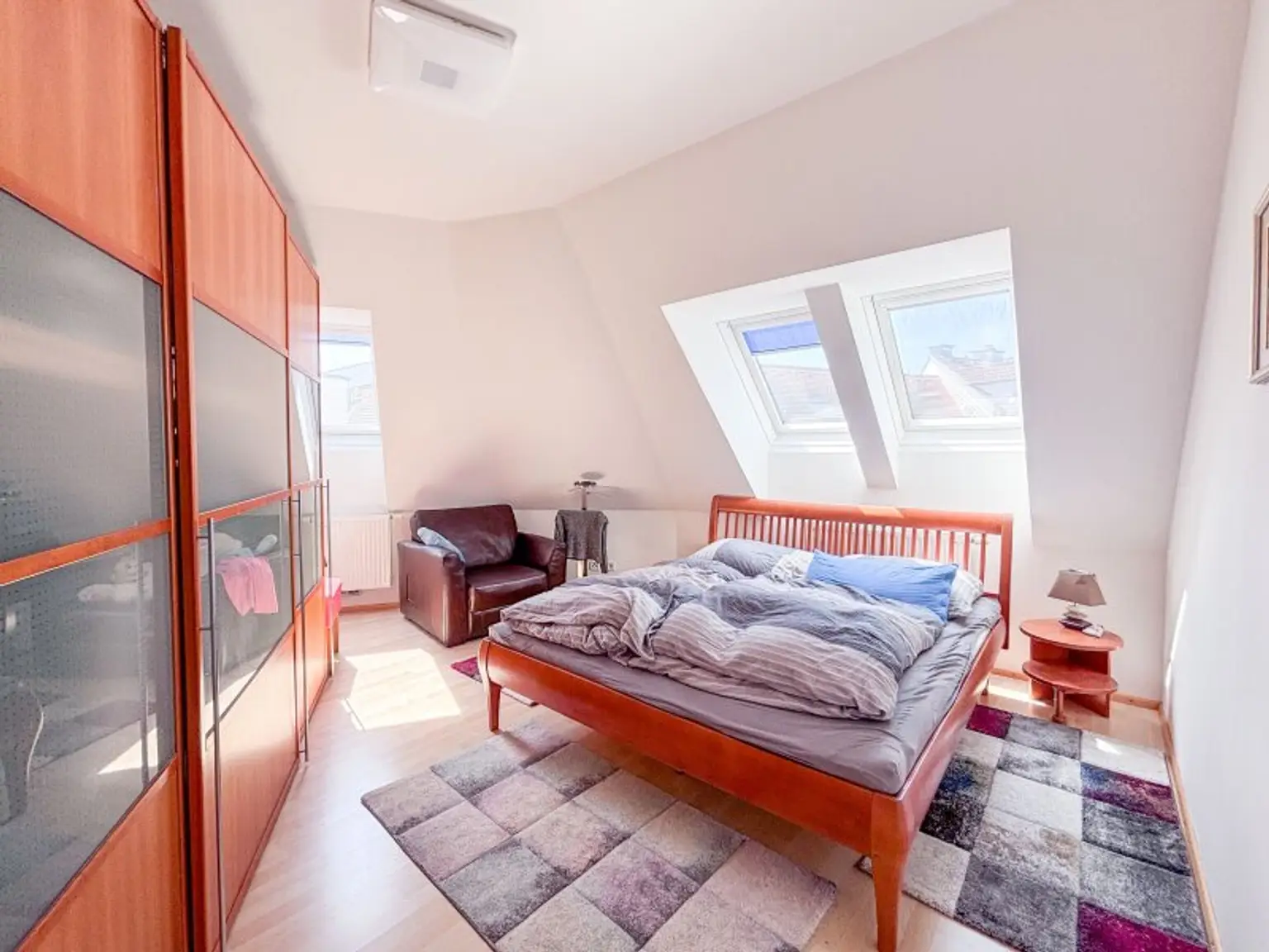 Sonnige DG-Maisonette-Wohnung in Stockerau – viel Platz für die ganze Familie!