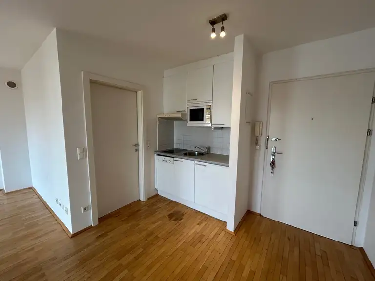 Küche + Vorraum quer