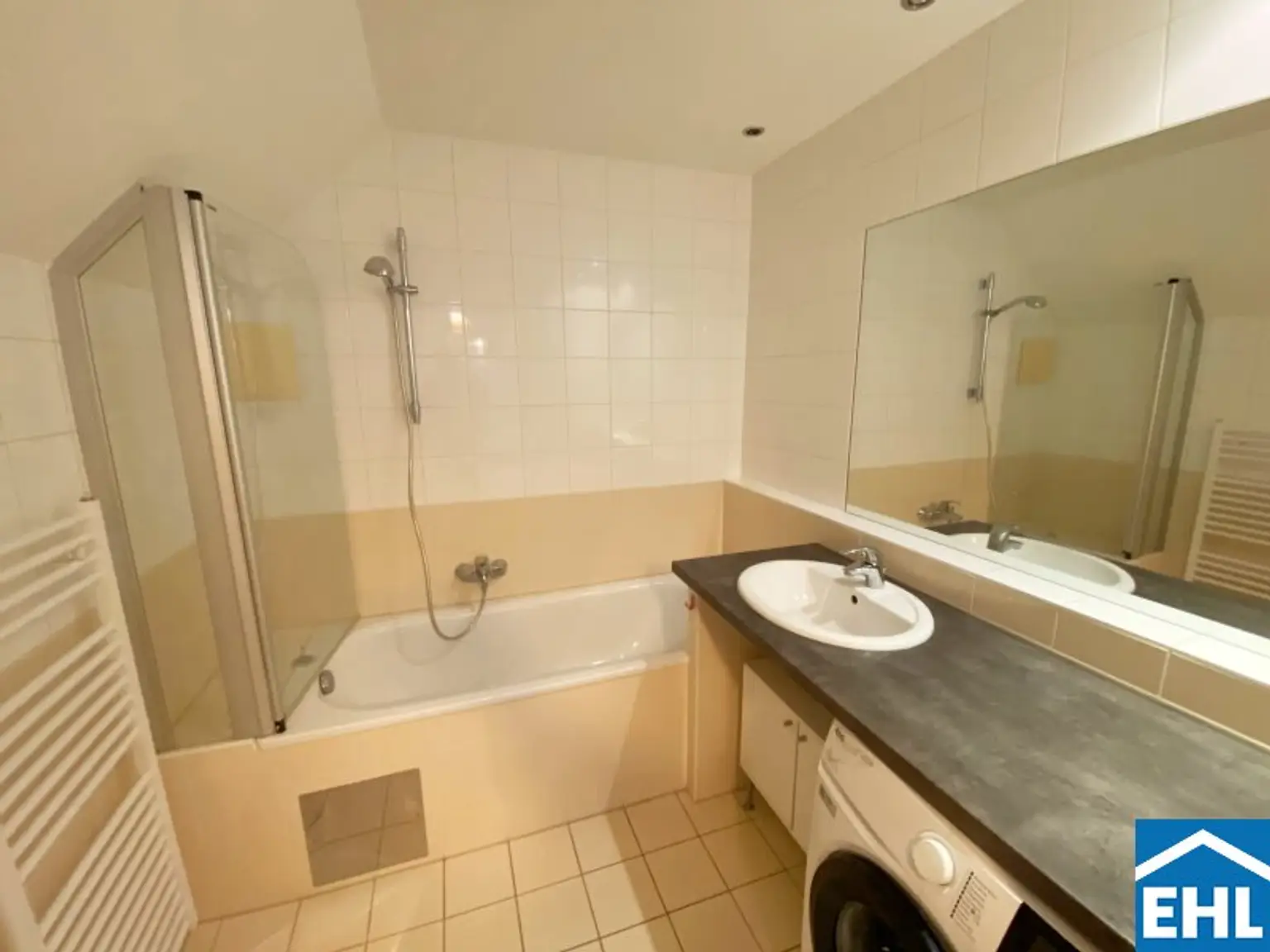 Nette 2-Zimmerwohnung mit Balkon in Citynähe