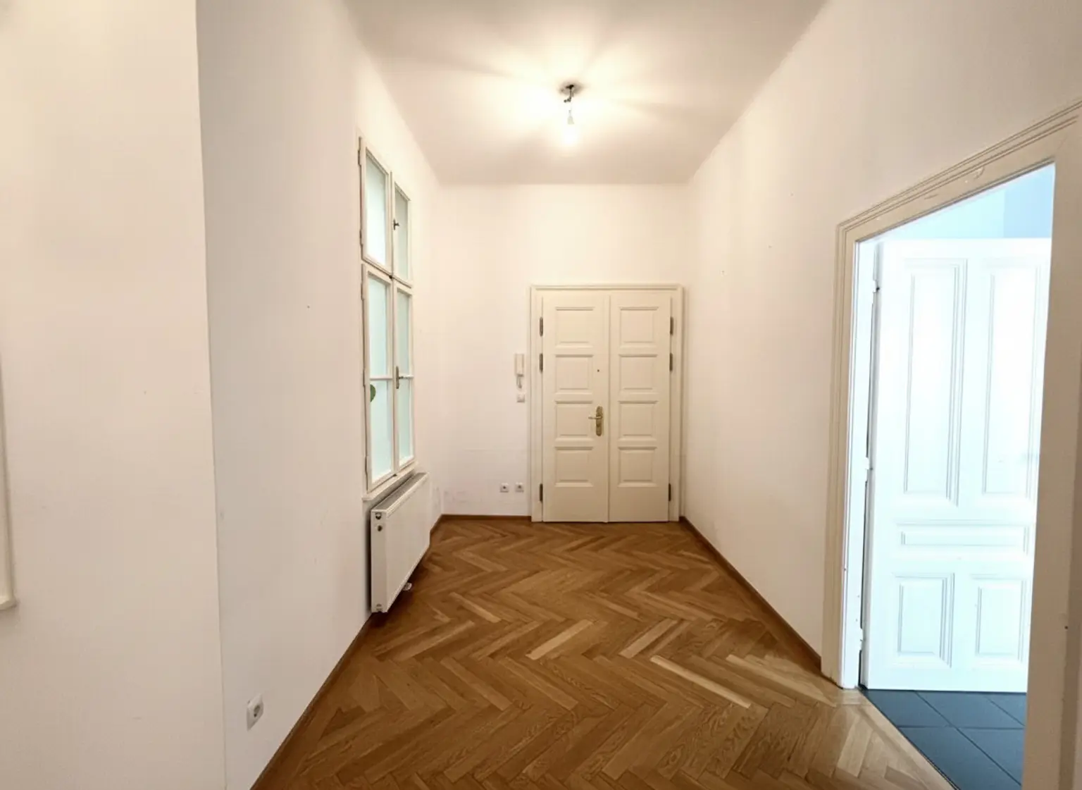 In Renovierung - UNBEFRISTET: Wohnen in Bestlage in einer Altbauwohnung
