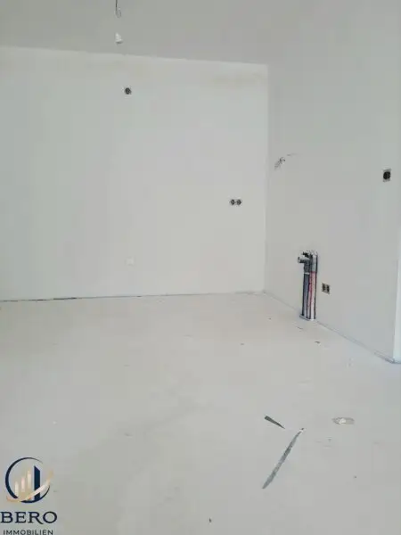 Erstbezug-3 Zimmer-großer Balkon-Provisionsfrei