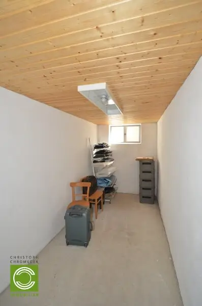 CHRISTOPH CHROMECEK IMMOBILIEN - SULZ IM WIENERWALD - Traumhafter Baugrund mit Blockhaus in Grün-Ruhelage!