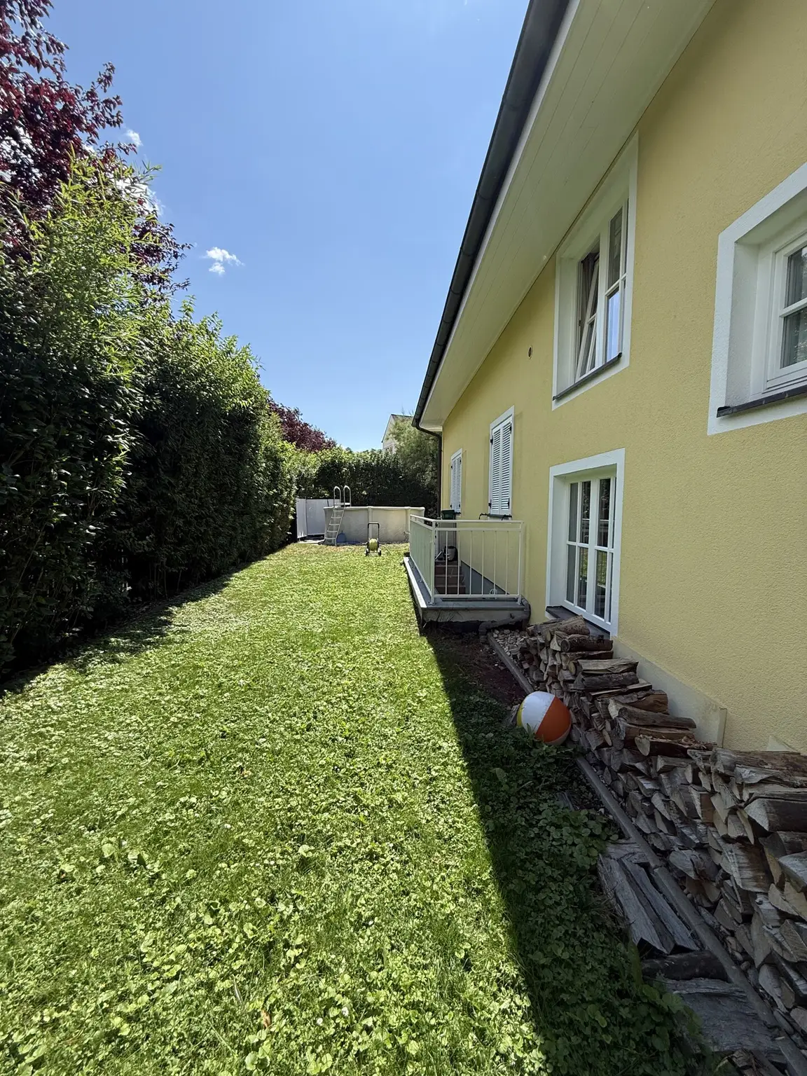 Pool, Garage & Vollkeller alles vorhanden!!!