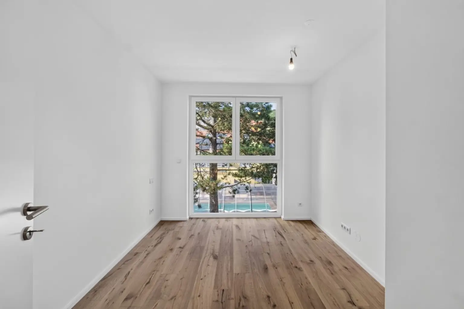 I | THE GREEN 15 ++  ZWEI ZIMMER mit BALKON im DG | Prima Service Immobilien