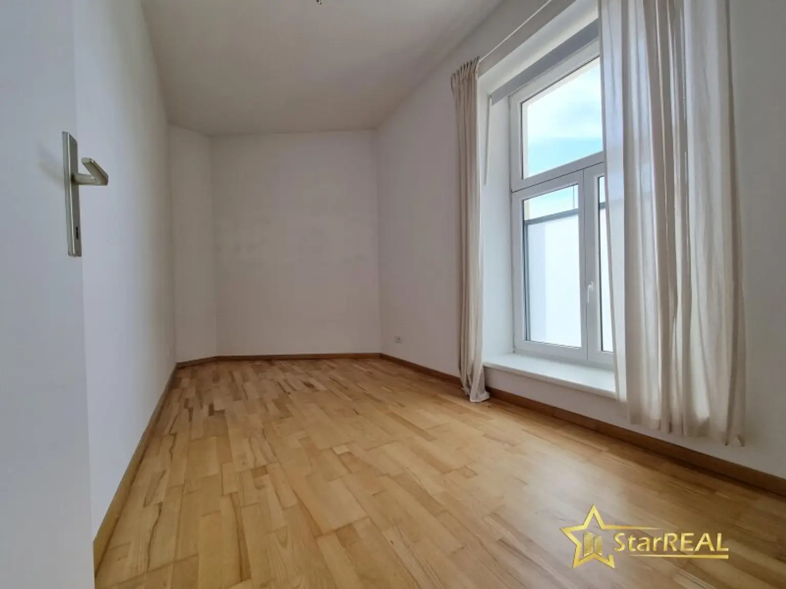 SENIORENWOHNUNG! UNBEFRISTETE HAUPTMIETE. NAHE U6 - BITTE SCHRIFTLICH ANFRAGEN!