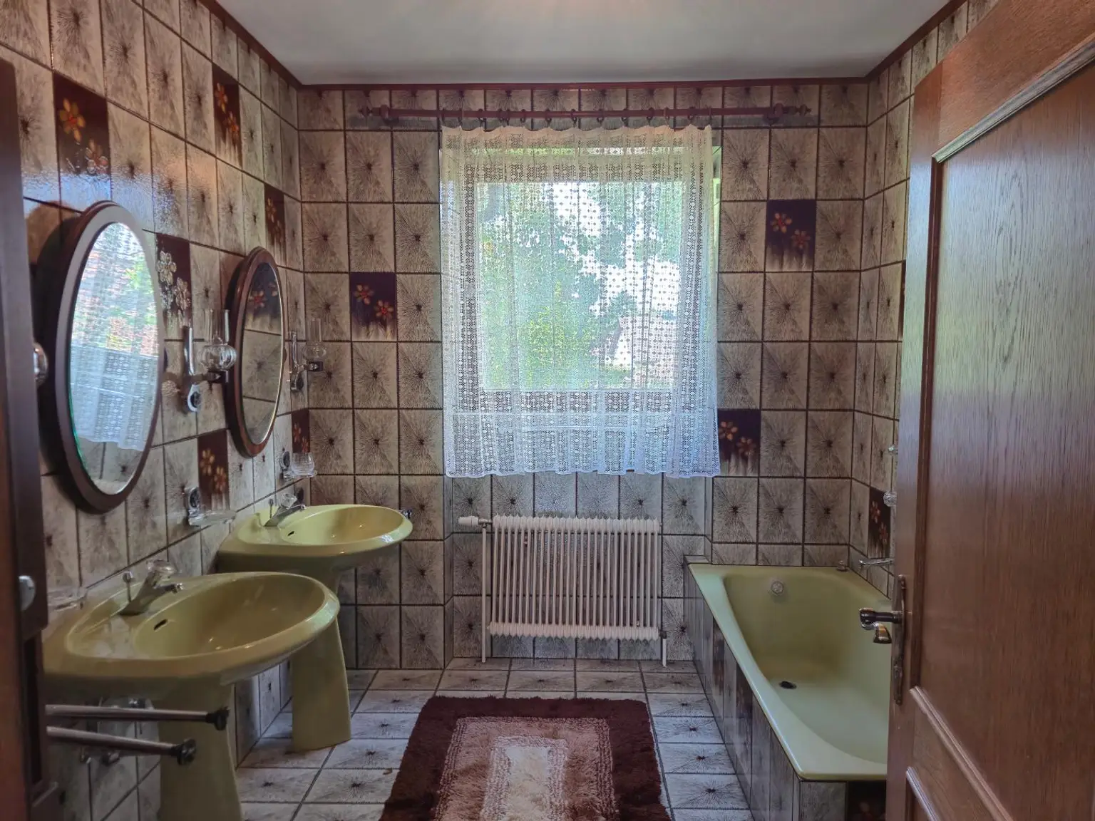 Badezimmer EG