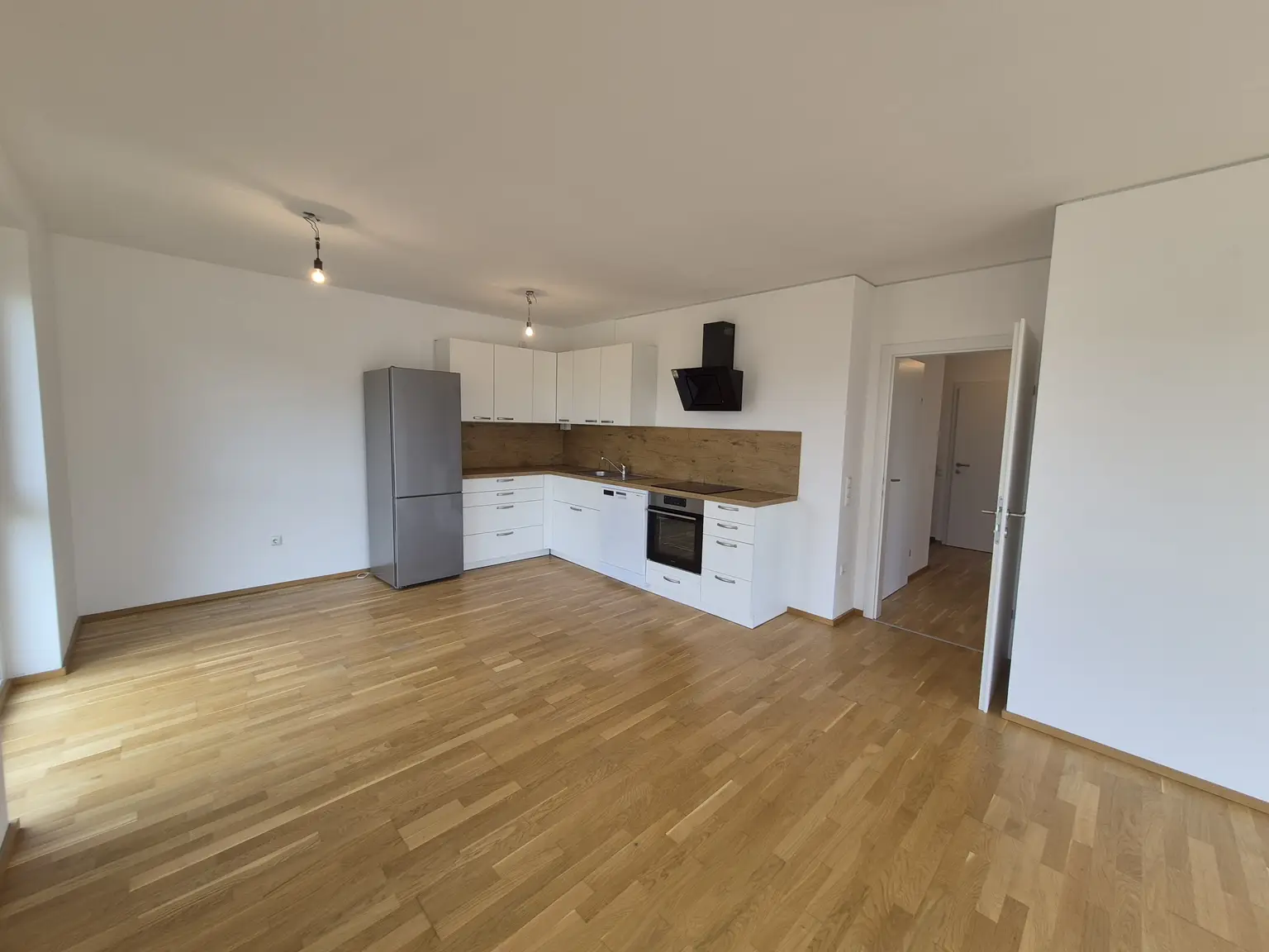 Neubau: Besonders attraktive 3-Zimmer Wohnung mit Balkon