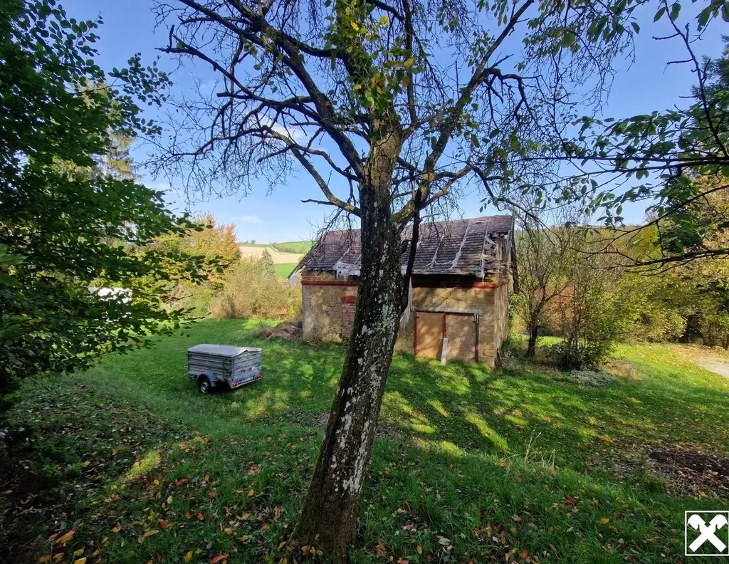 BAUEN UND WOHNEN MIT AUS- UND FERNBLICK IN AUSGEZEICHNETER, RUHIGER WOHNLAGE MIT ALTBESTAND, BESTER BAUTRÄGEREIGNUNG IM NAHBEREICH VON WIEN MITTEN IM WIENERWALD