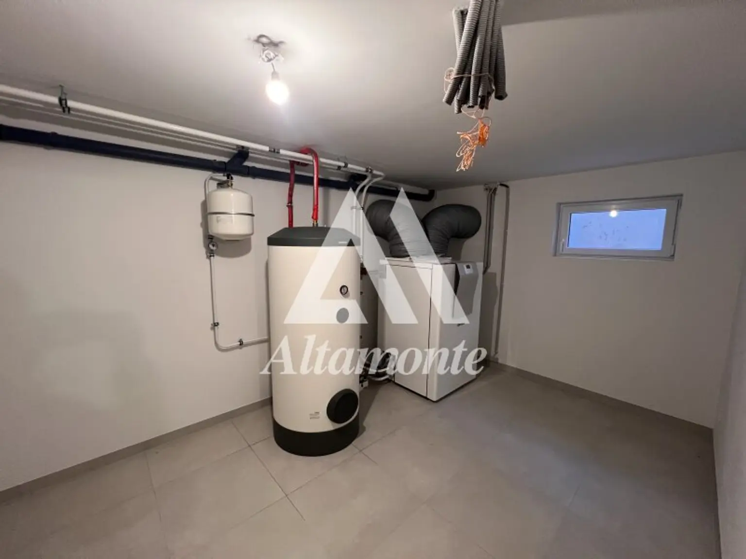 Keller - mit LW-Wärmepume